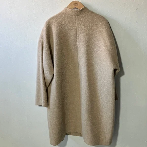 Exquisite Eileen Fisher Alpaca/Wool Coat - Picture 4 of 11